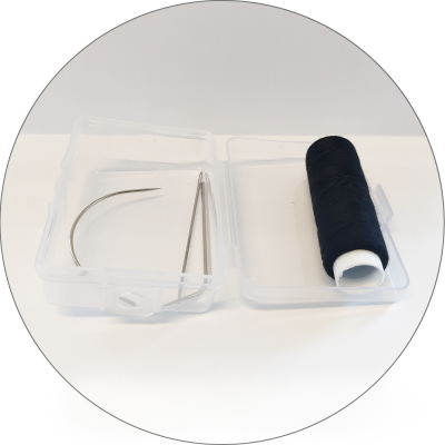 Thread with needle (Black)